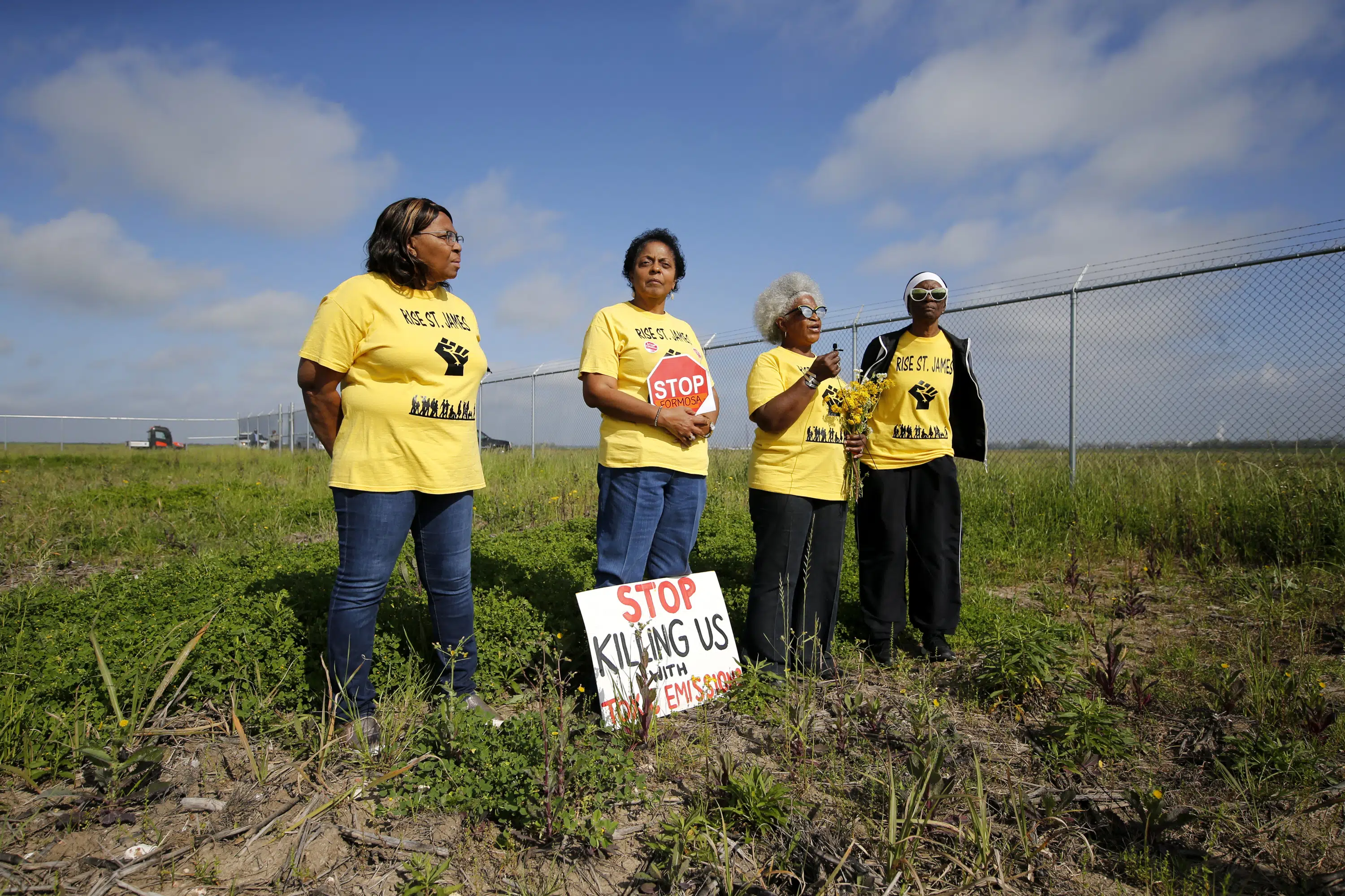 Louisiana residents file lawsuit to stop polluting plants.