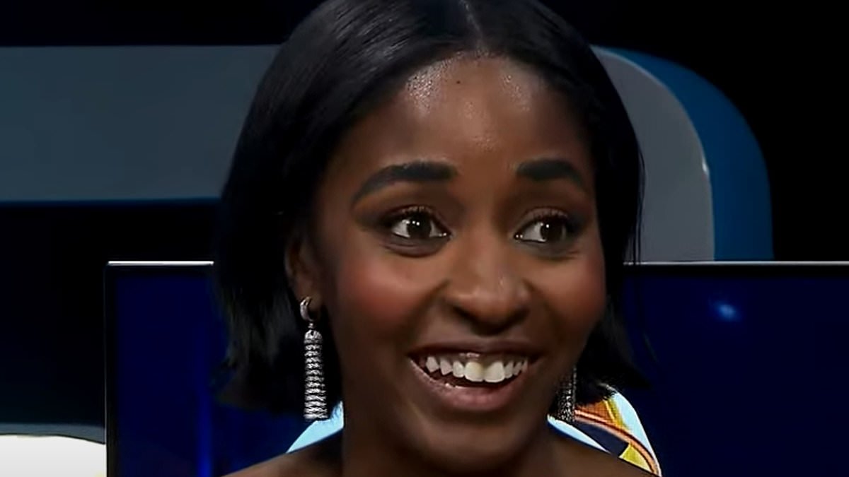 Featured image for Ayo Edebiri's Hilarious Reaction to Jeremy Allen White's Shirtless Photos Goes Viral