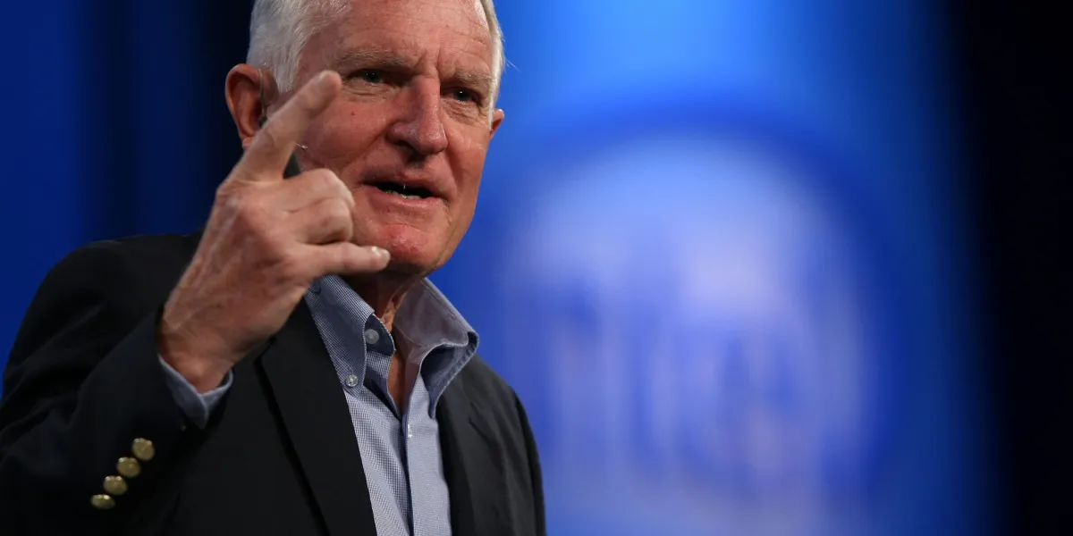 Former Intel CEO Proposes Plan to Revive U.S. Chip Manufacturing