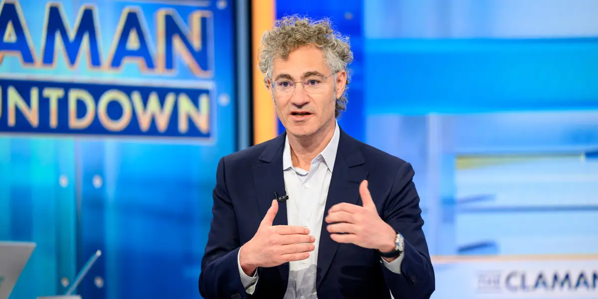 Featured image for Palantir CEO Highlights Company's Anti-Woke Stance and Meritocracy