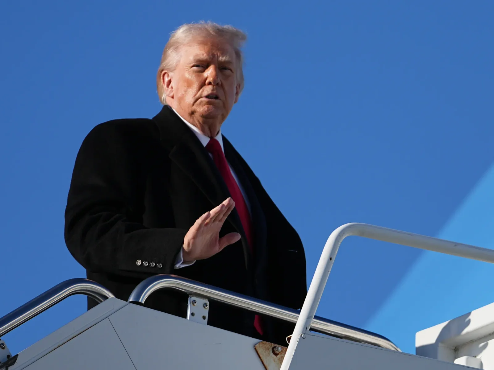 Trump signals bid to nationalize voter ID via executive order