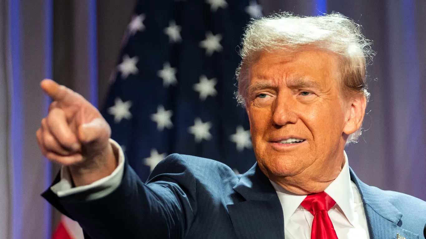 Trump Promises Pardons for Jan. 6 Rioters and Jail for Critics