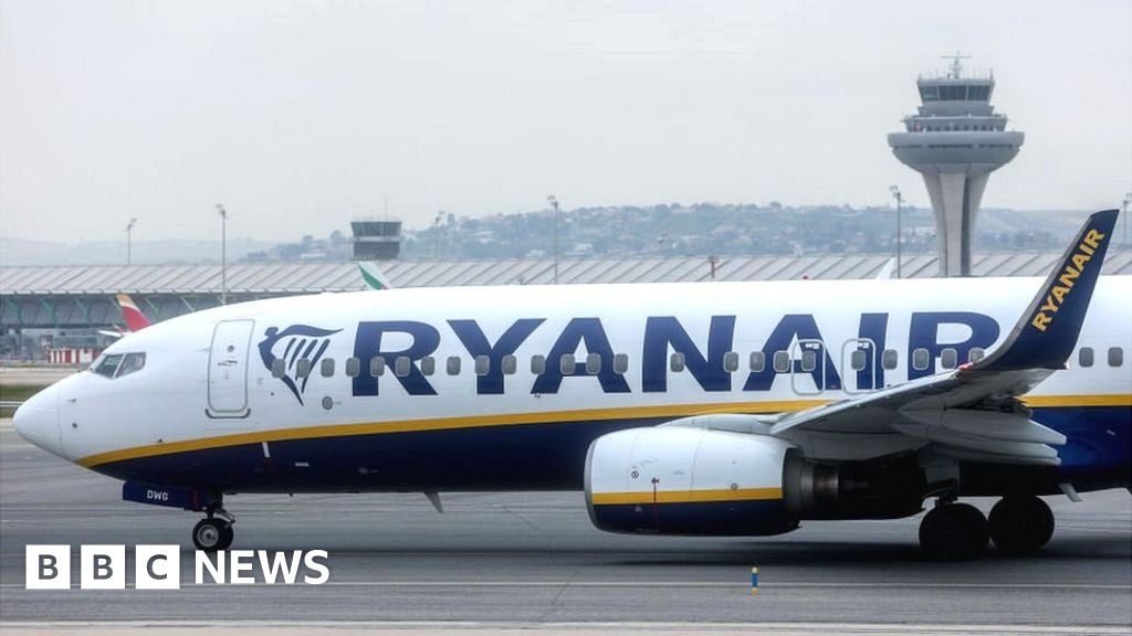 Featured image for Ryanair Slashes Profit Forecast Amid Travel Agent Dispute