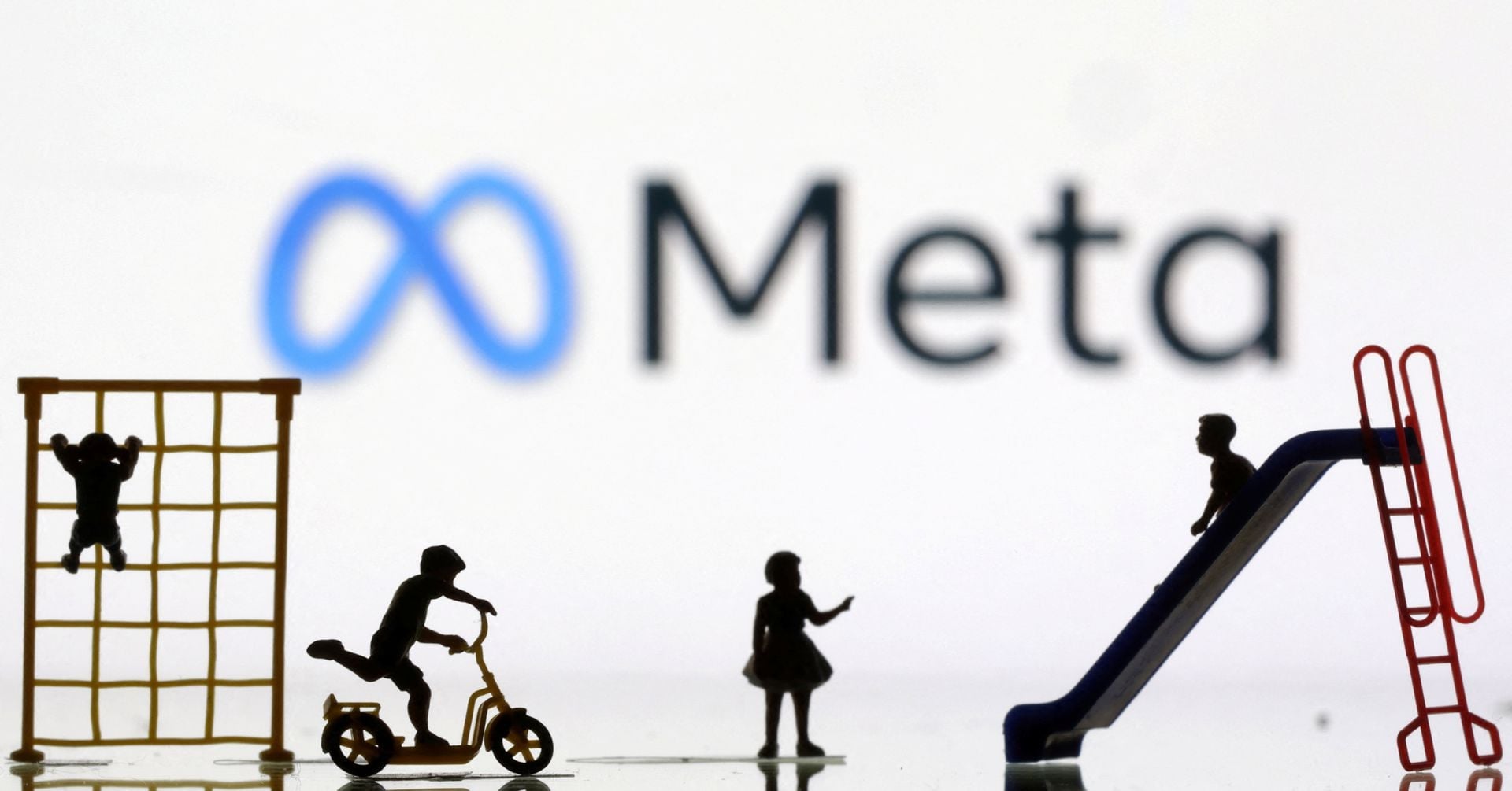 Featured image for "Meta's In-House Custom Chips Set to Revolutionize AI Power"