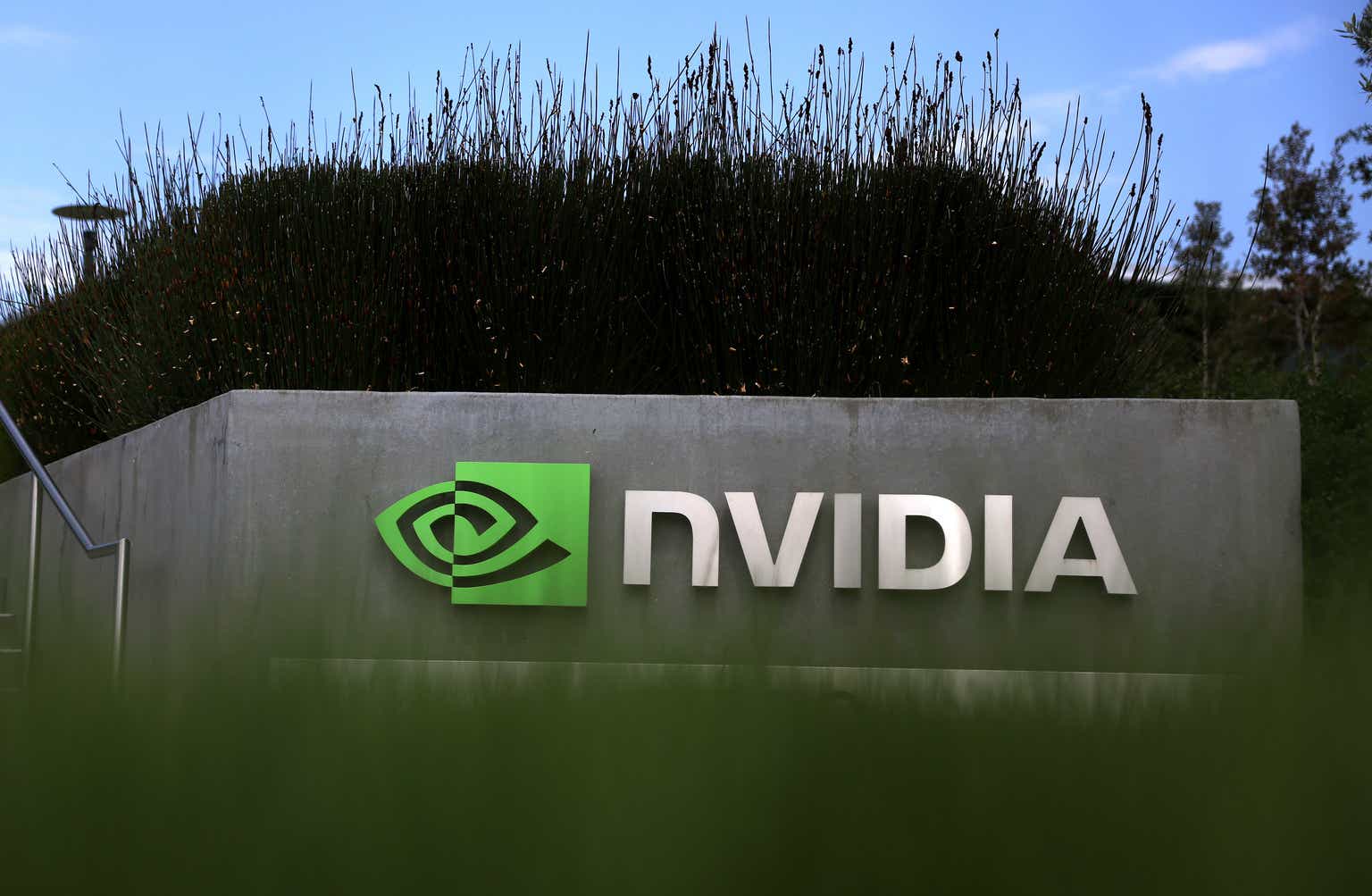 "Nvidia's Earnings Report Delays S&P 500 Correction"