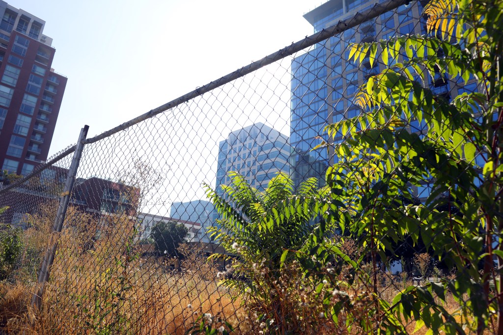 Silicon Valley's Apartment Construction Stalls as Costs Soar