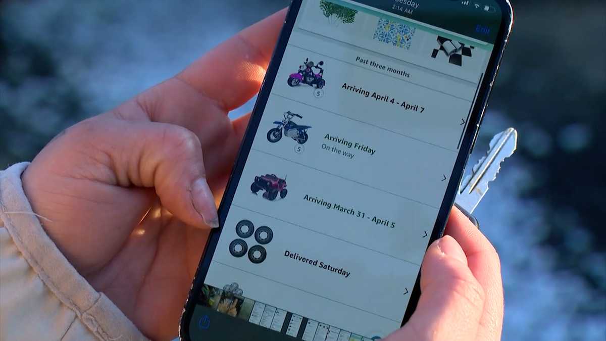 Featured image for 5-year-old racks up $3K Amazon bill on mom's phone
