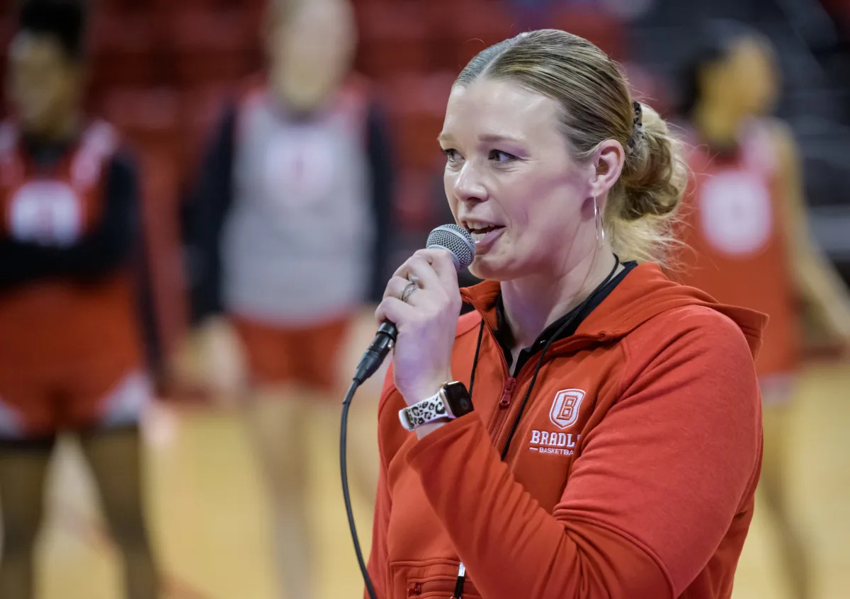 "Bradley University Takes Action: Women's Basketball Coach Suspended for Nonconference Season"