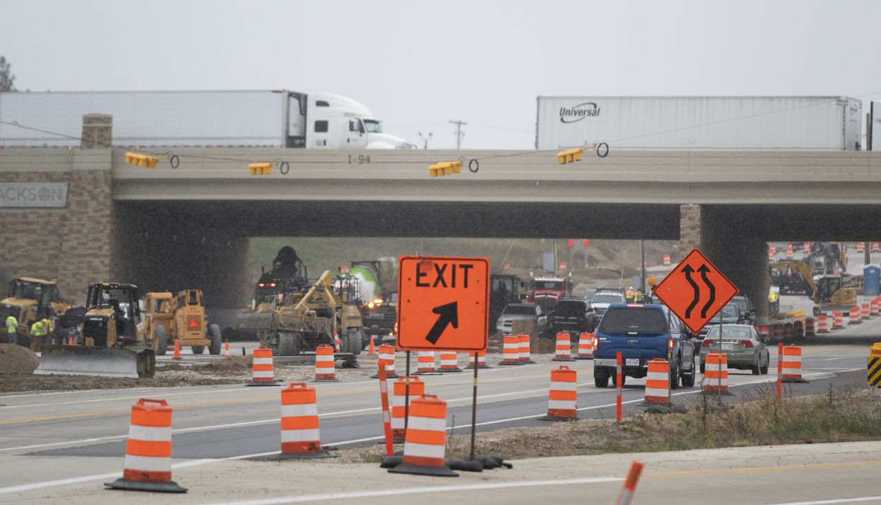 Featured image for "Upcoming Road Projects and Closures: Michigan, Tennessee, and Washtenaw County Updates"