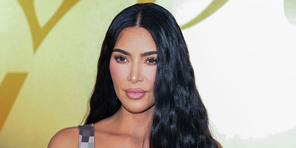 Featured image for Kim Kardashian's Stunning Buzz Cut Transformation Leaves Fans Speechless