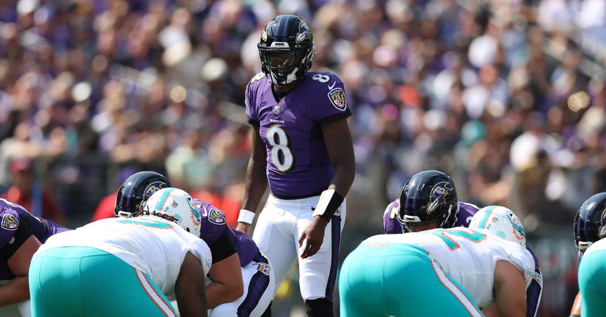 "Week 17 NFL Forecast: Game Predictions, Fantasy Insights, and Top Betting Picks"