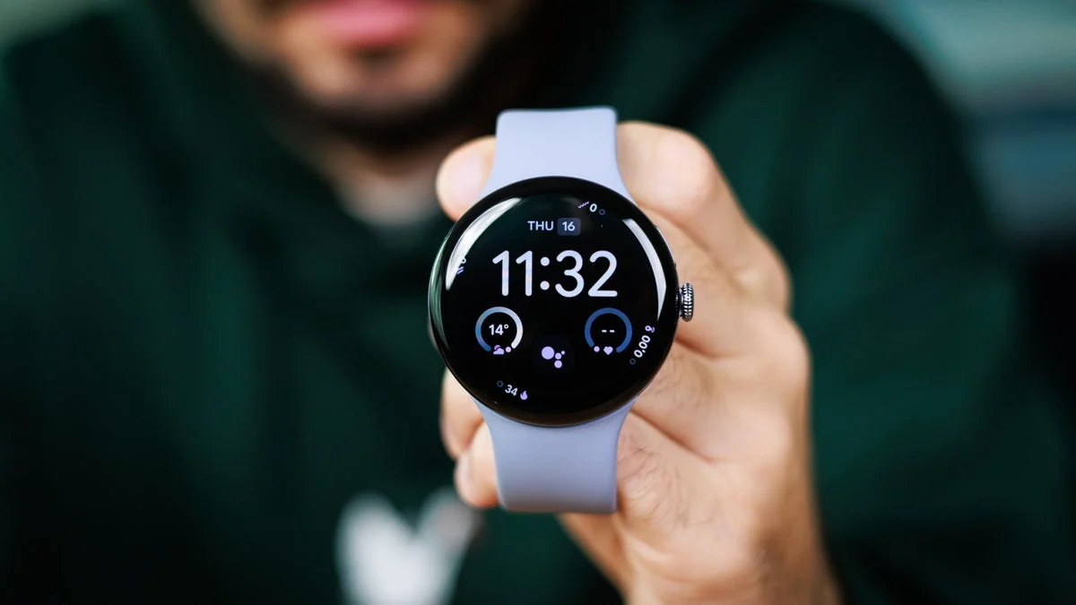 Pixel Watch 4 hits record-low price on Amazon