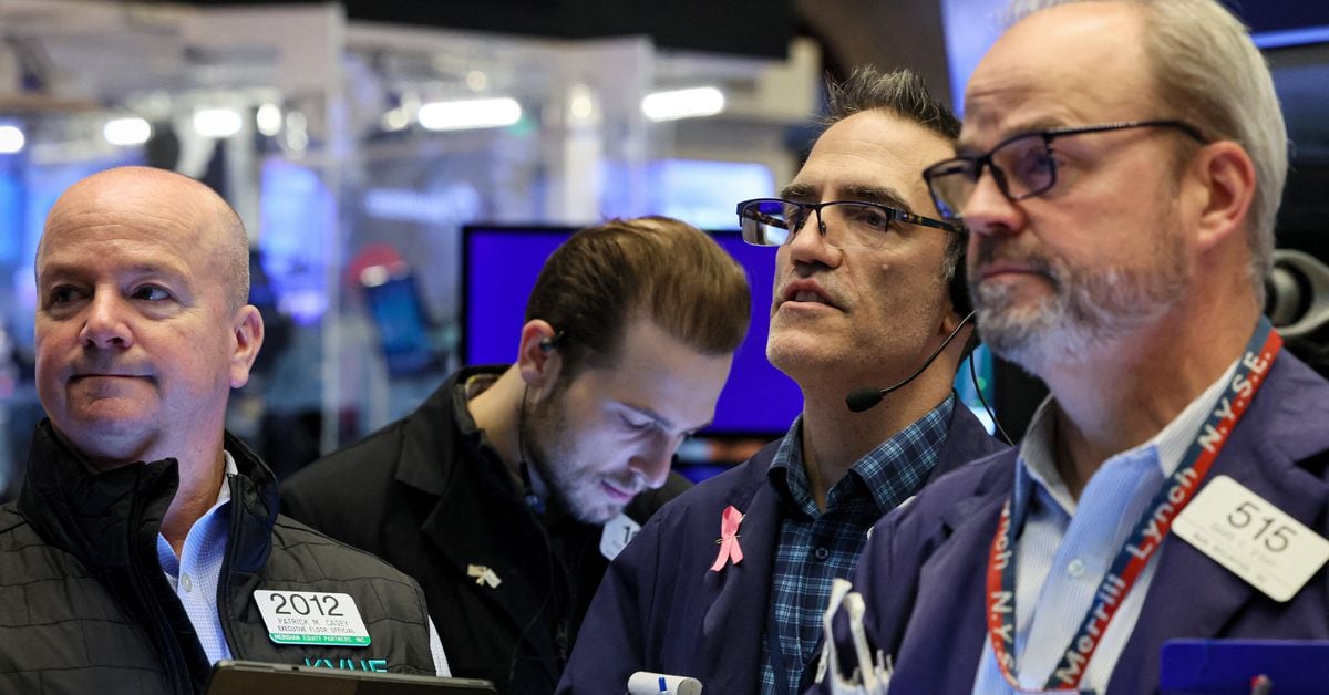 Market Volatility Fluctuates Amid Tech Stock Surge and Fed Rate Hike Speculation