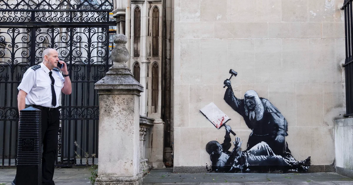 Featured image for Banksy mural at Royal Courts of Justice to be removed amid controversy