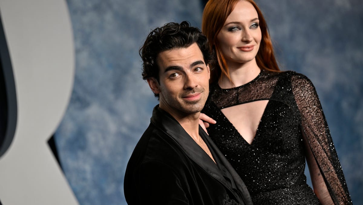 Navigating the Celebrity Divorce Era: Sophie Turner and Joe Jonas' Strategic Moves
