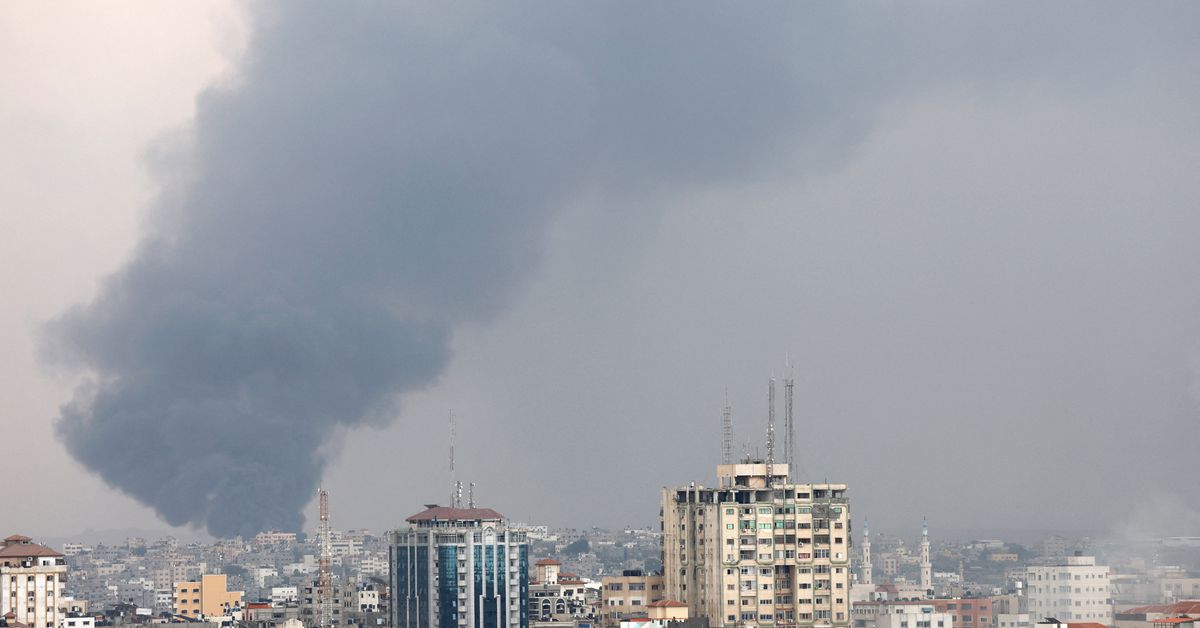 "Qatar Facilitating Hostage-for-Prisoners Exchange Talks Between Hamas and Israel"