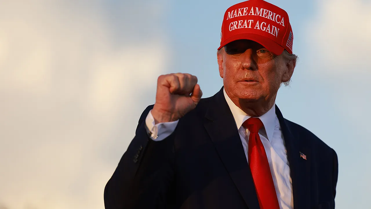 Tennessee and Florida Republicans endorse Trump for 2024 presidency.