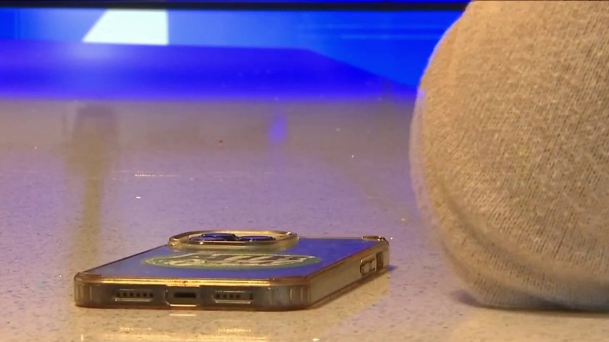 Featured image for "Defending Against Mobile Threats: Top Tips and Apps for Device Security"