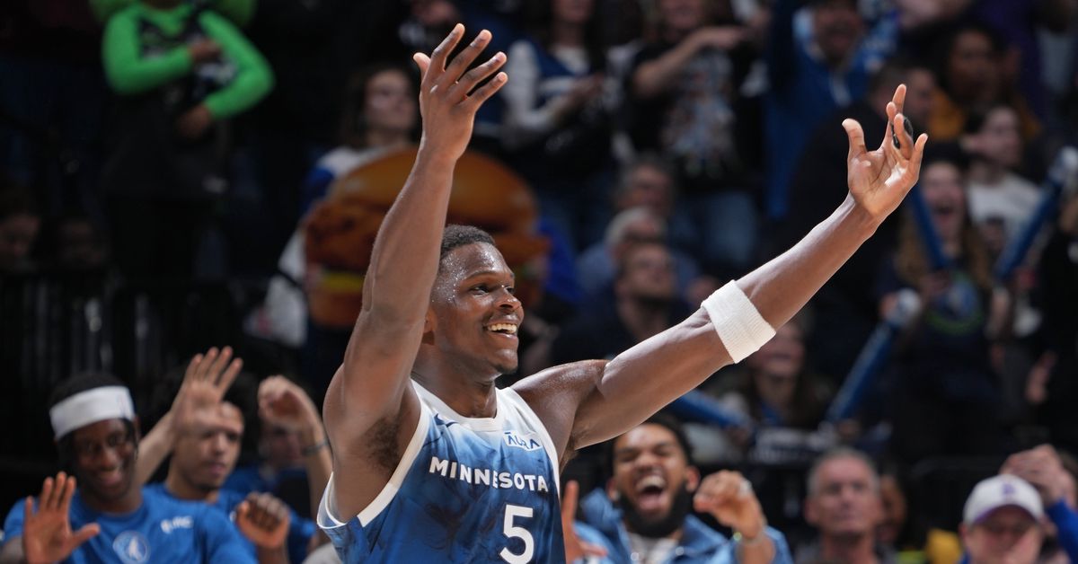 "Edwards' Career-High 51 Points Propel Timberwolves Past Wizards"