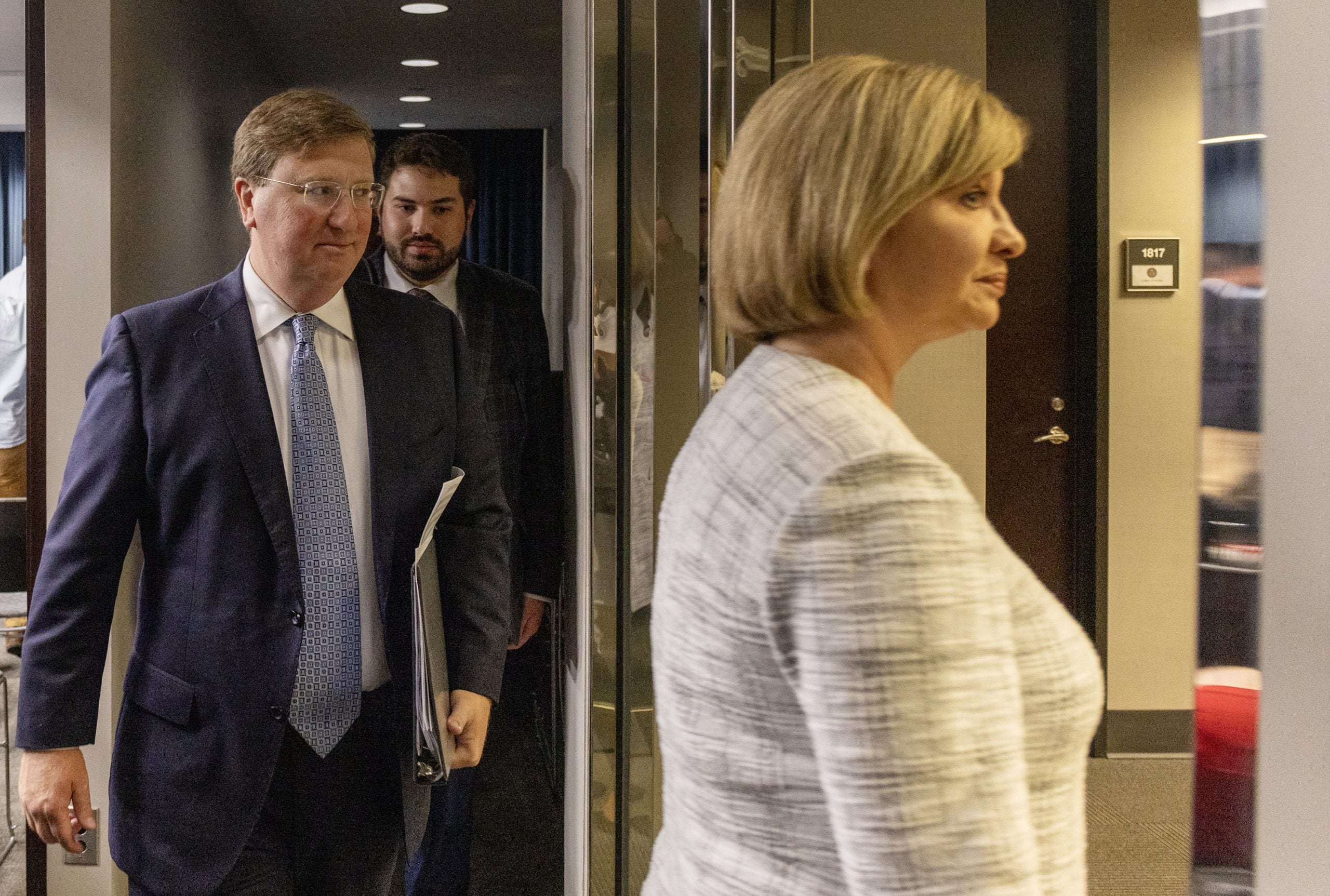 Featured image for "Gov. Reeves Unveils Last-Minute Hospital Crisis Plan, Critics Call it Insufficient"