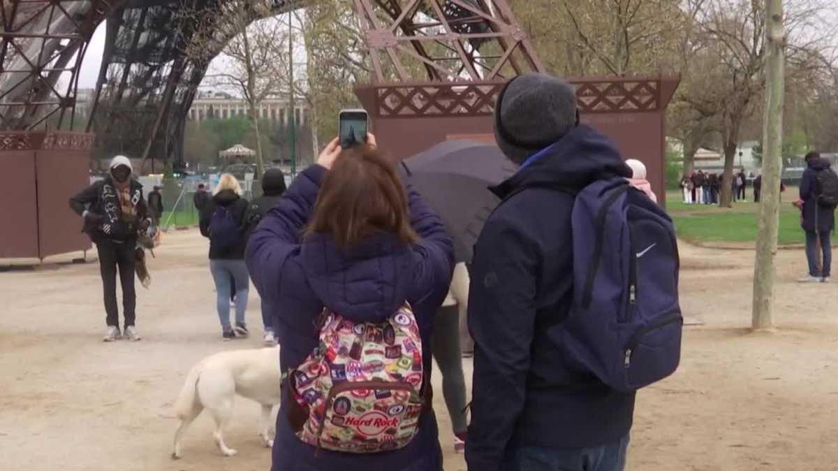 Paris now has two Eiffel Towers thanks to French artist.