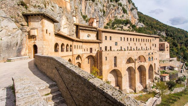 Featured image for Italy Launches New Pilgrim Trail for Nuns