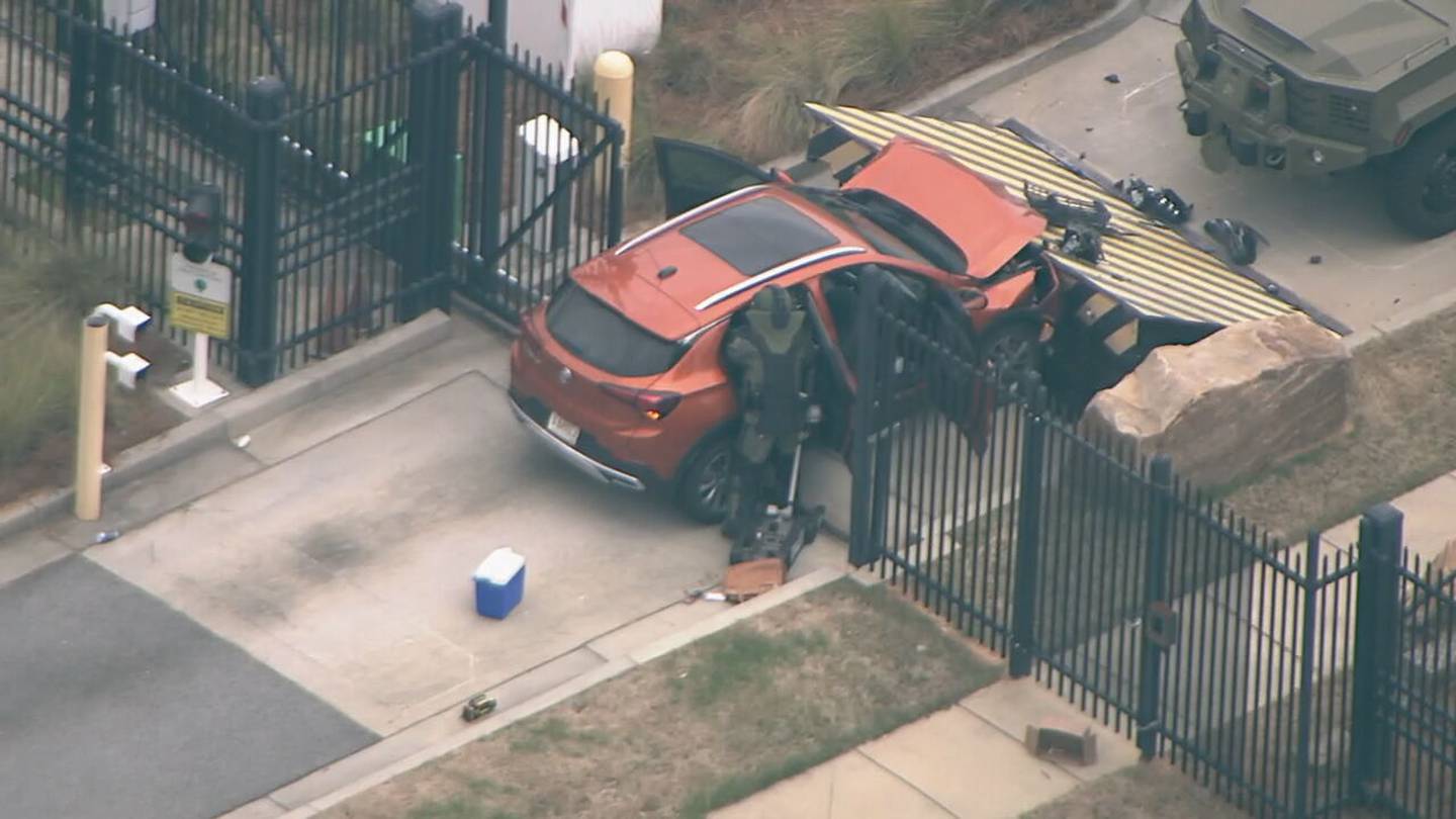 Man Arrested for Ramming Car into FBI Atlanta Office Gate