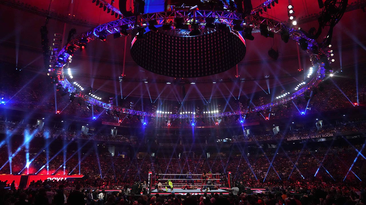 "Record Attendance and Surprise Winners: WWE Royal Rumble 2024 Recap"