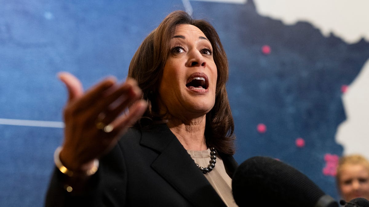 "Kamala Harris Addresses Abortion Access as Health Crisis During Clinic Visits"