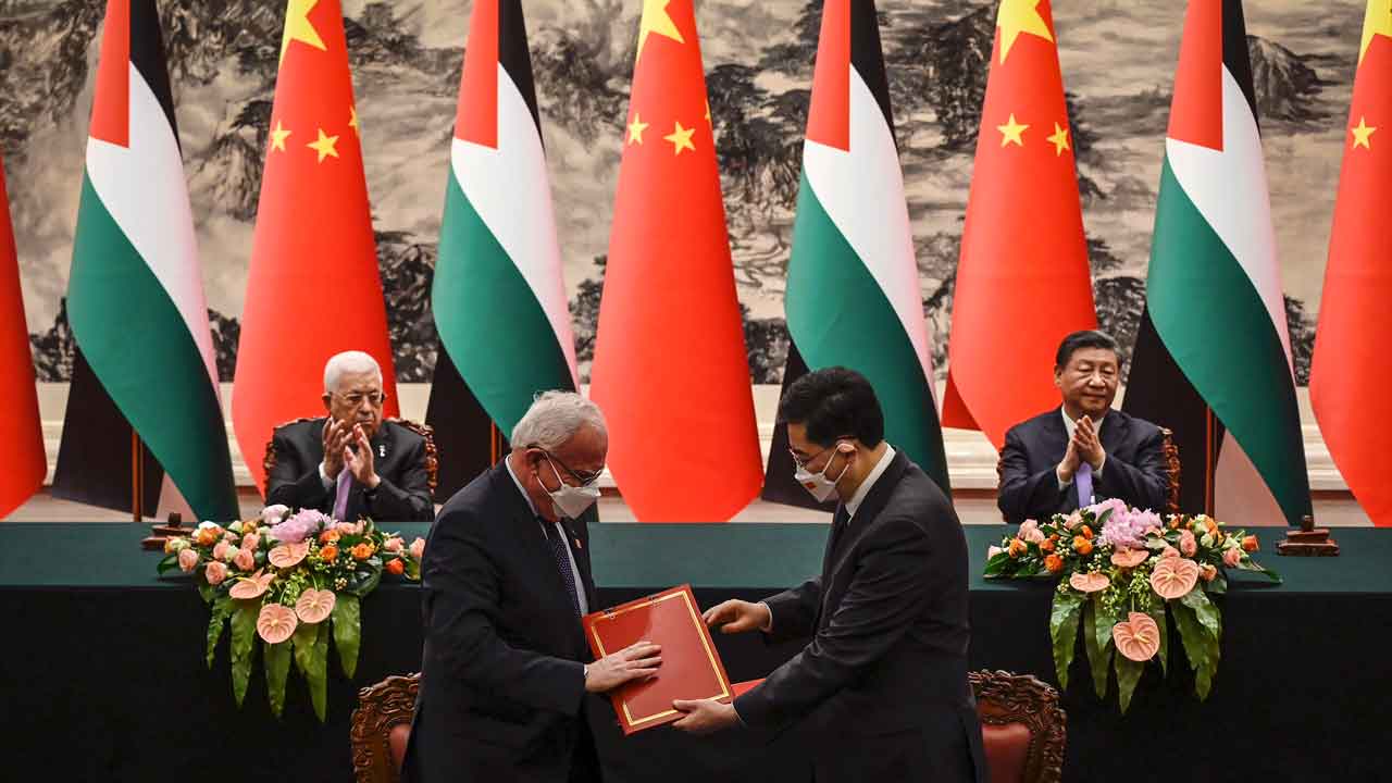 China strengthens ties with Palestine, supports statehood cause.