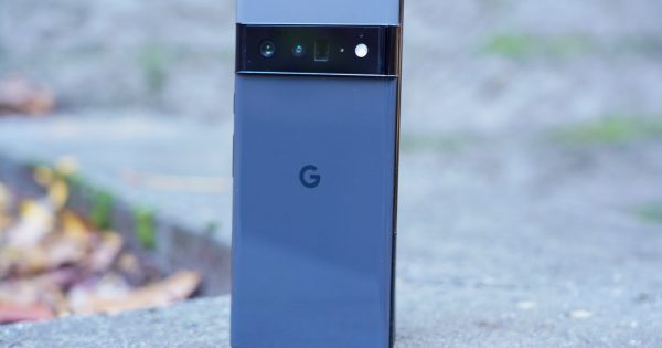 Featured image for "Google Pixel Devices Receive Faster Android 14 QPR2 Beta Update"