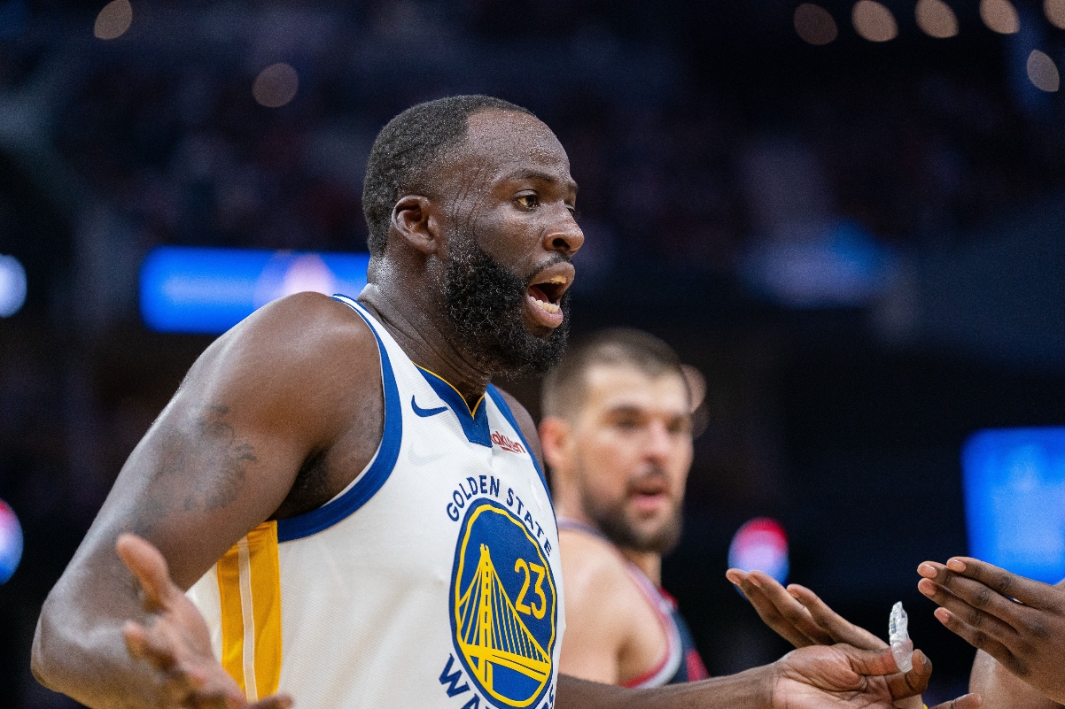 Featured image for Draymond Green Criticizes Warriors' Commitment After Losses