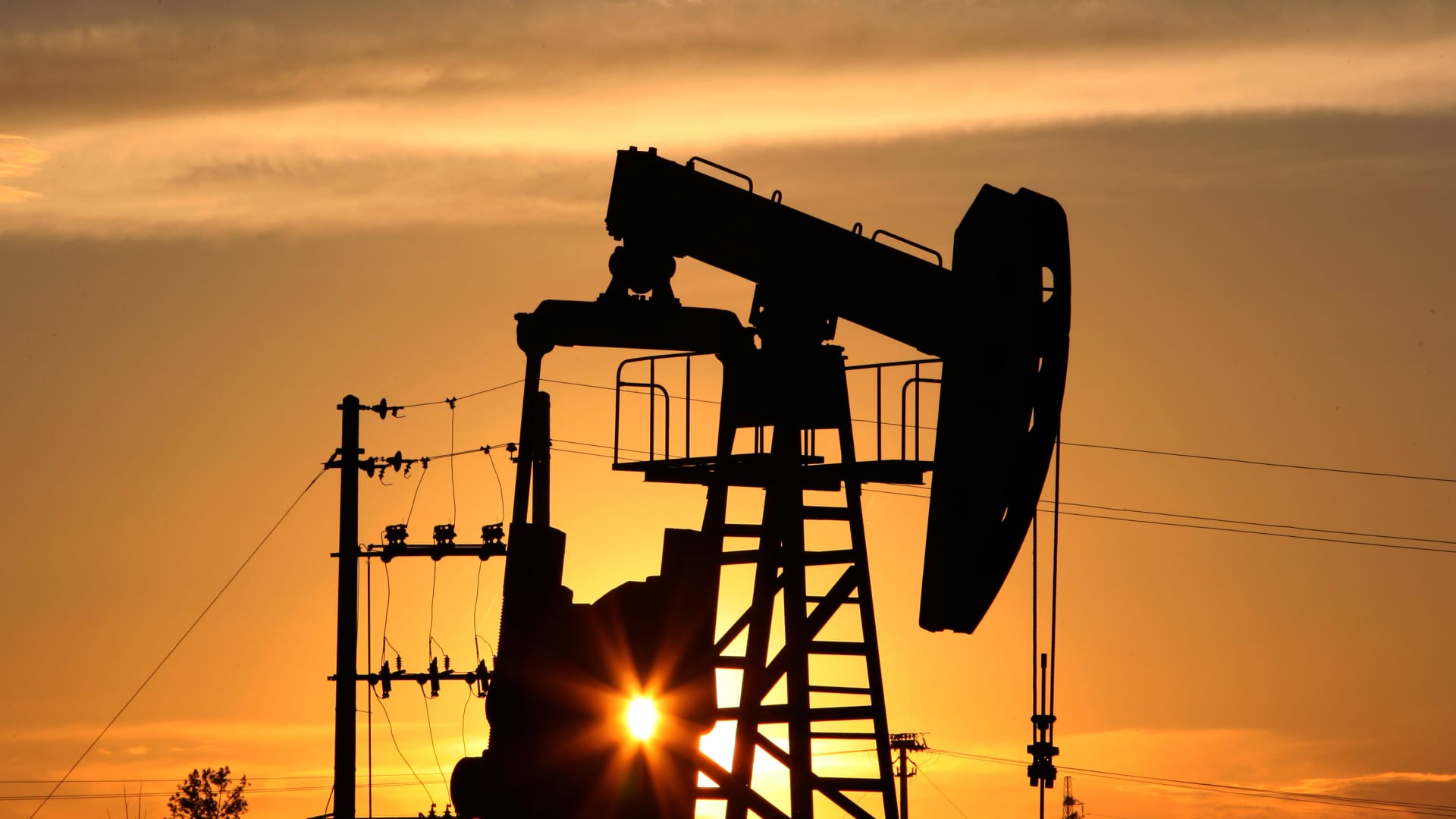 China's Surging Demand for Oil and Copper Sparks Concerns over Chinese Stocks
