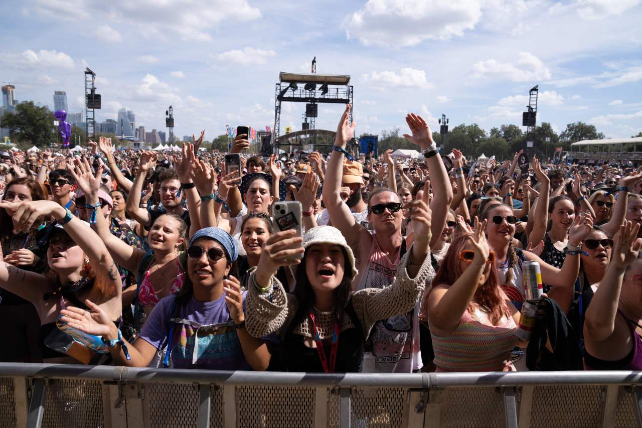 2023 ACL Festival: Attendee Origins, Road Closures, Weather, Food Discounts, and Transportation Guide