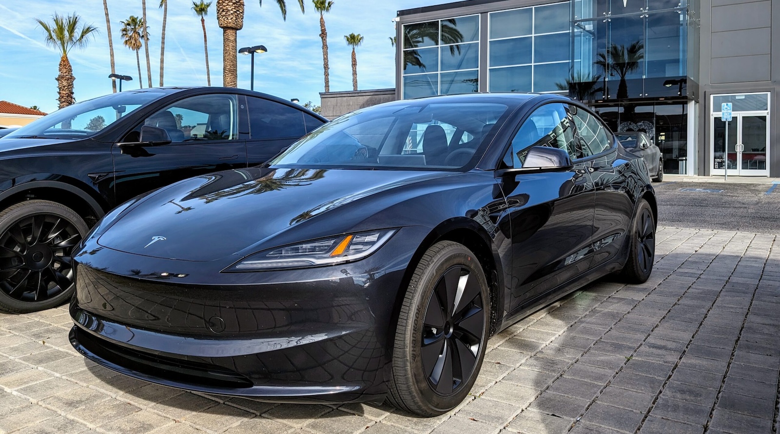 Tesla's Electric Door Handles: Safety Concerns and Investigations