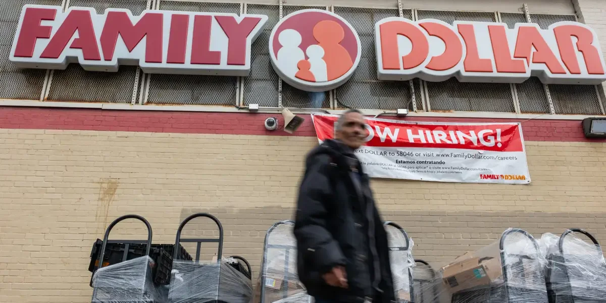 K-shaped Recovery Could Deepen US Class Divide, Warns Economist