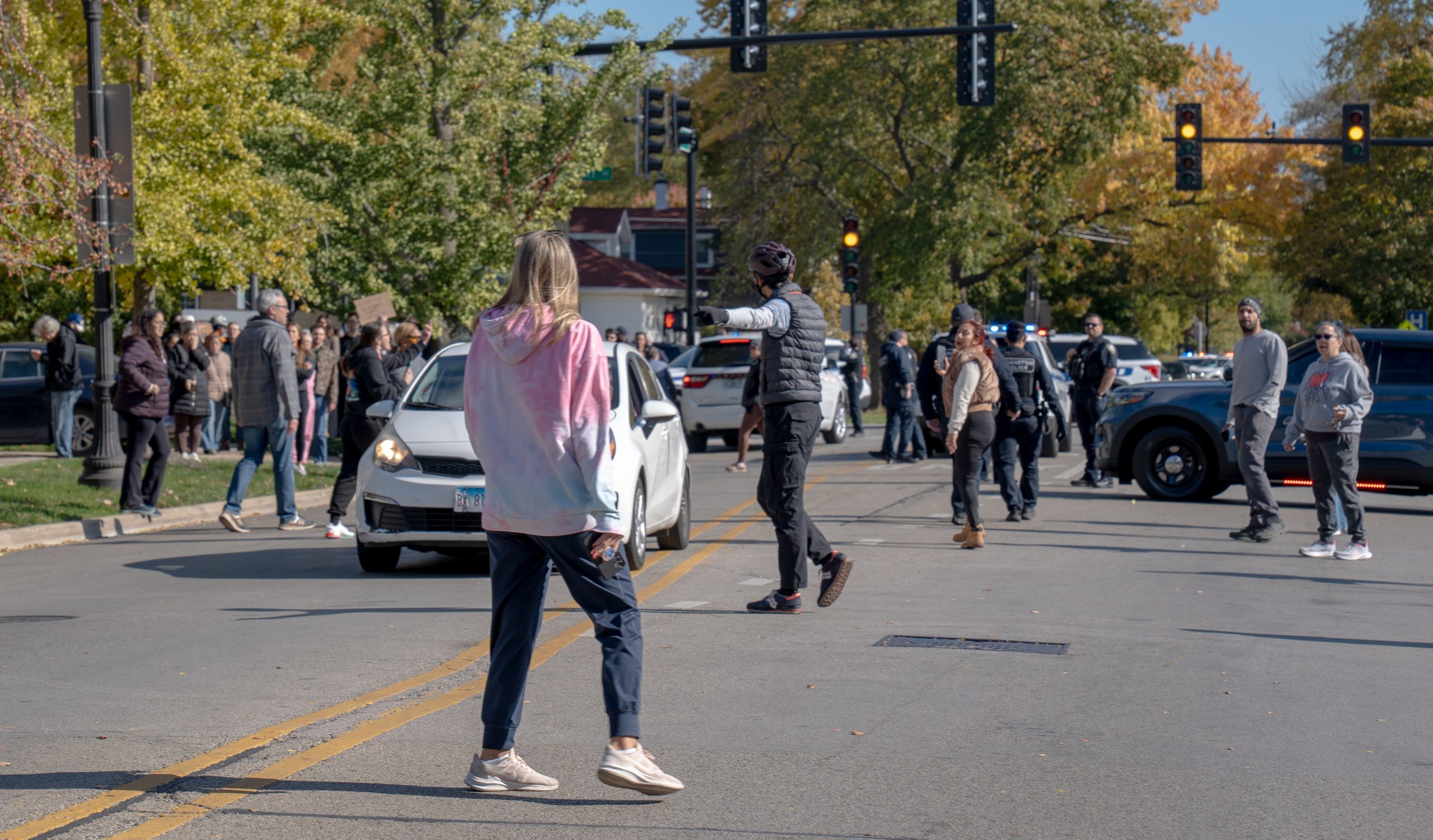 Featured image for Evanston Community Protest Against Federal Agent Violence