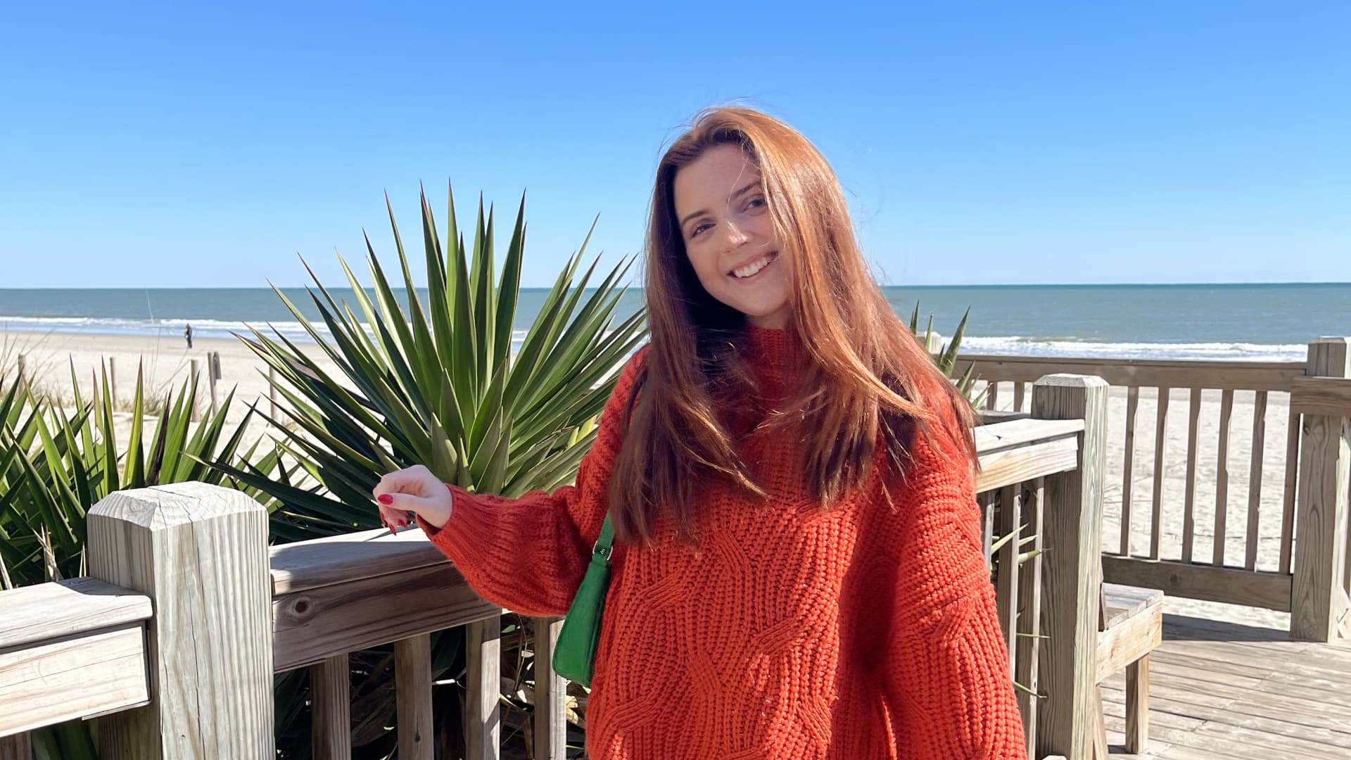 Featured image for Flying to Save Rent: 21-Year-Old's Cost-Saving Strategy