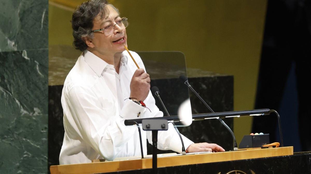 Featured image for Colombia's Petro Proposes Venezuela Union Amid U.S. Military Tensions