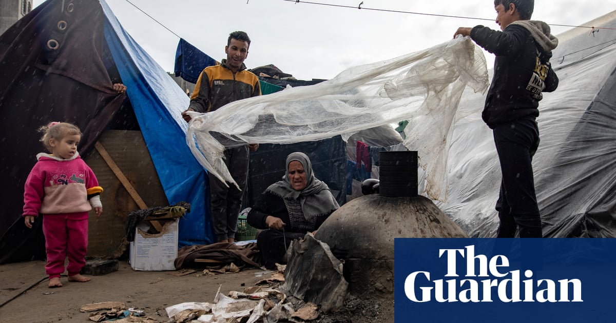 "Controversy Surrounding UNRWA Staff and Funding Threatens Palestinian Aid"