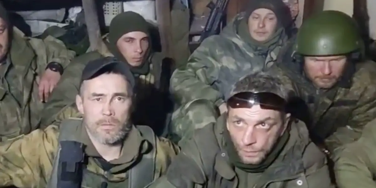 Russian soldiers allege use of "blocking units" to prevent retreat.