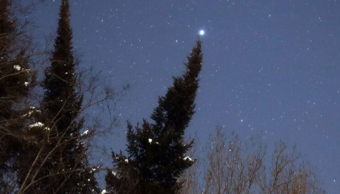 Featured image for "Guide to Viewing Mesmerizing Blue Dot in Night Sky This Month"