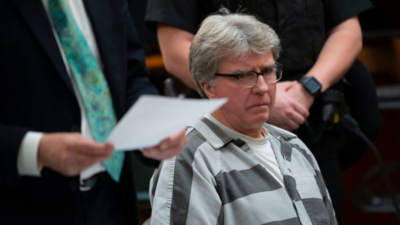 Man charged with murder in fatal shooting after car turned into wrong driveway.
