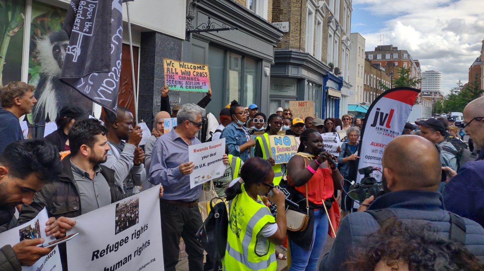 Featured image for "Immigration Politics: A Defining Factor in 2024 Elections"