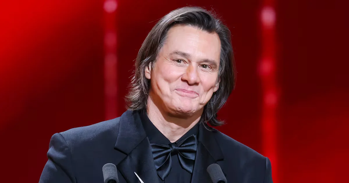 Carrey Breaks Silence on Body-Double Theories After César Awards Appearance