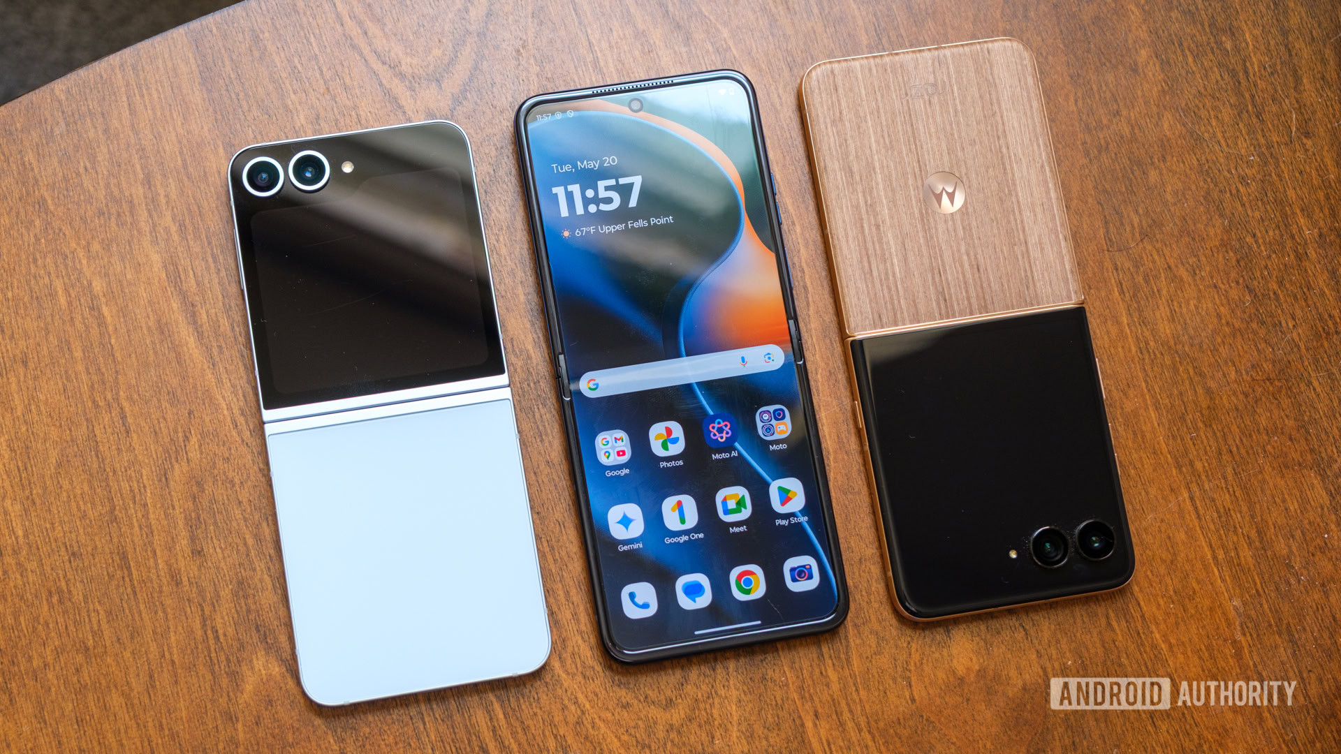 Featured image for Motorola Outshines Samsung with New Foldable Phone Deals and Offers