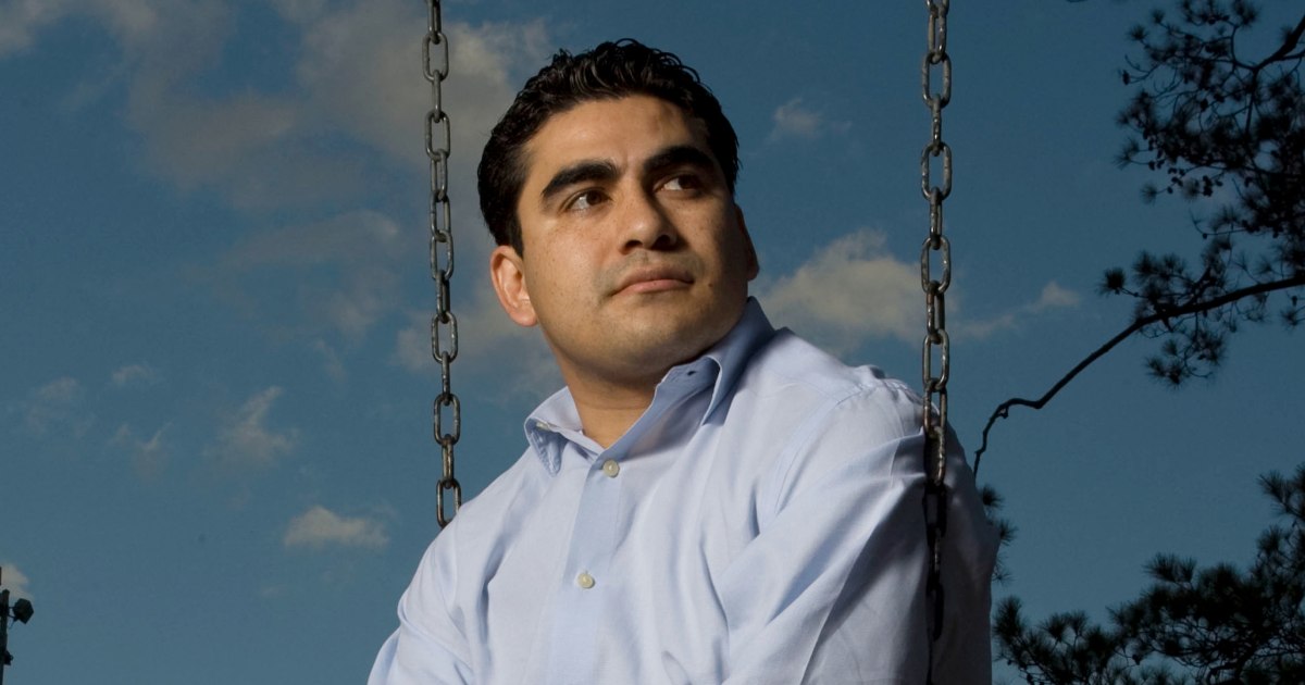 Featured image for Texas Latino Democrat condemns GOP's immigration bills, sparking heated debate in state house