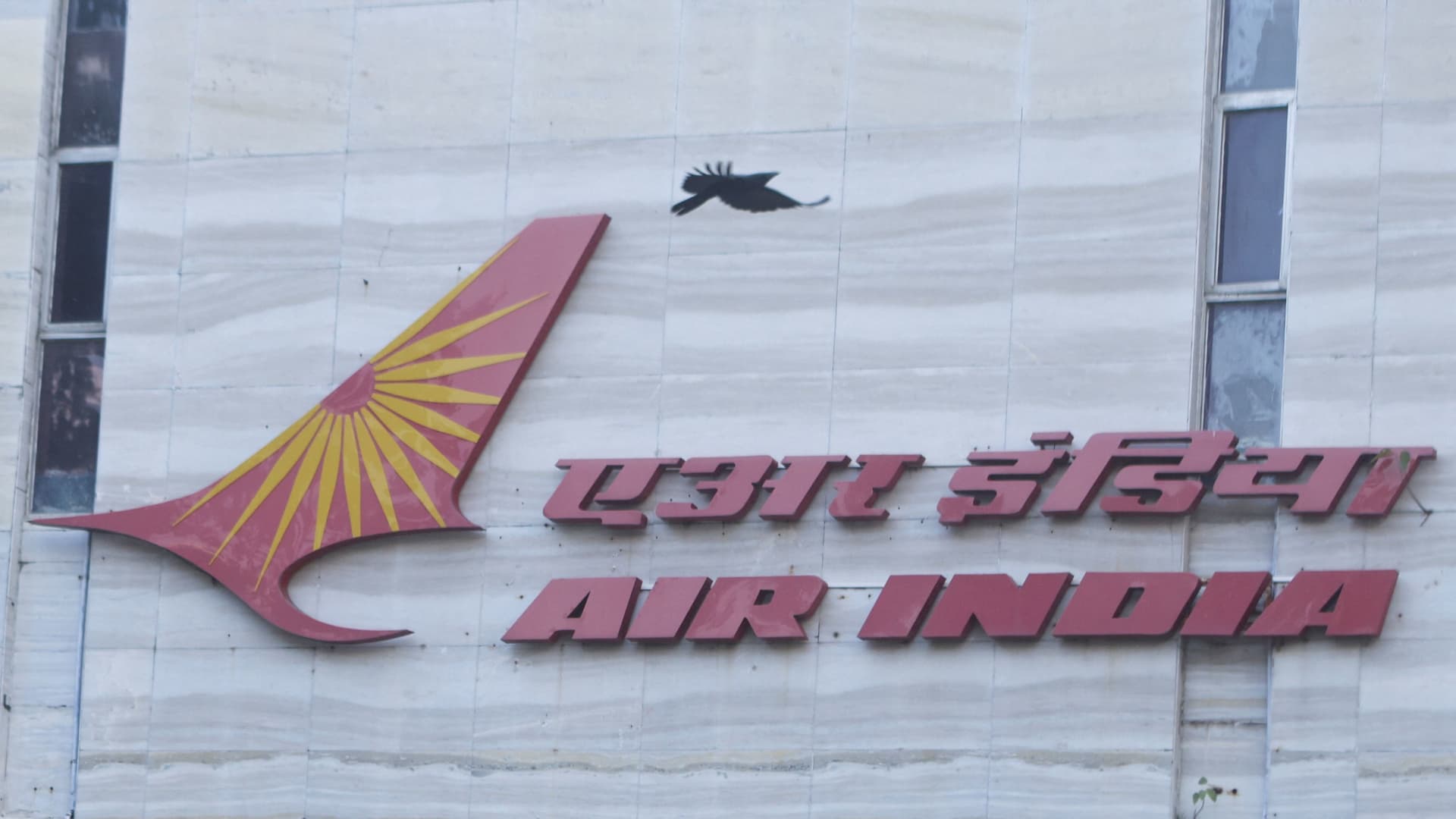 Featured image for Air India Pilot Removed for Alcohol Influence; Canada Calls for Investigation