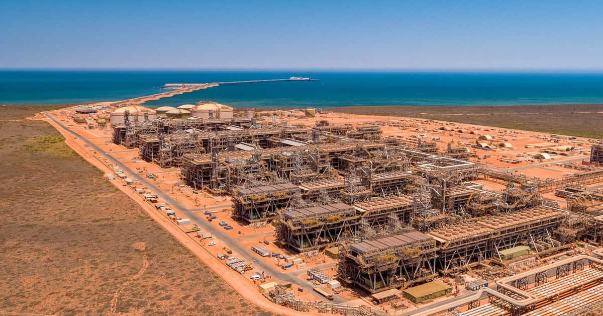 "Chevron's Australian LNG facilities hit by extended union strike"