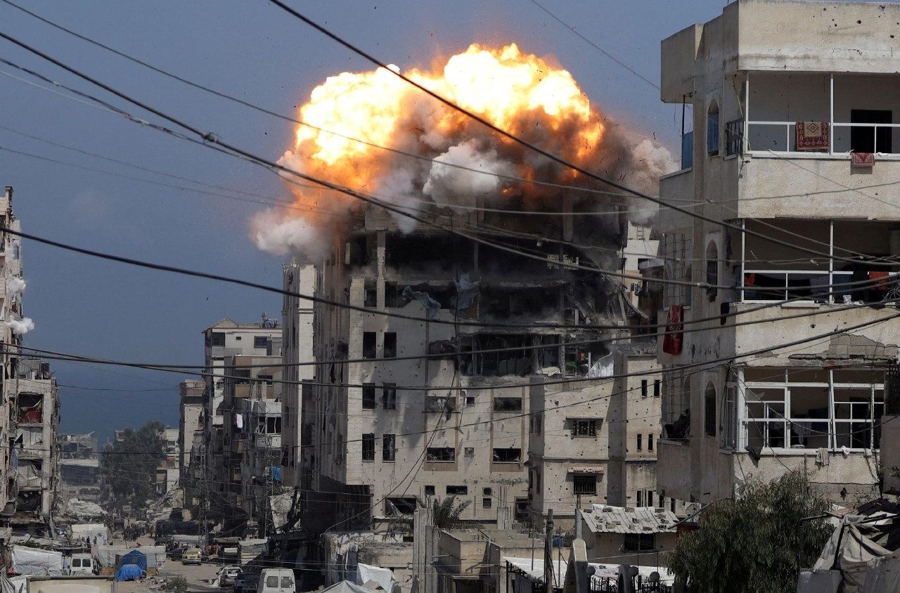 Featured image for Pope Urges Gaza Ceasefire and Humanitarian Respect in Calls with Palestinian Leaders